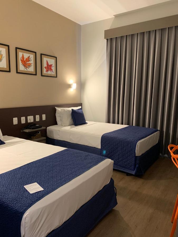 Summit Suites Hotel Pindamonhangaba Buitenkant foto