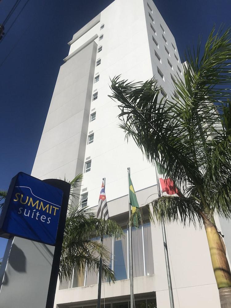 Summit Suites Hotel Pindamonhangaba Buitenkant foto