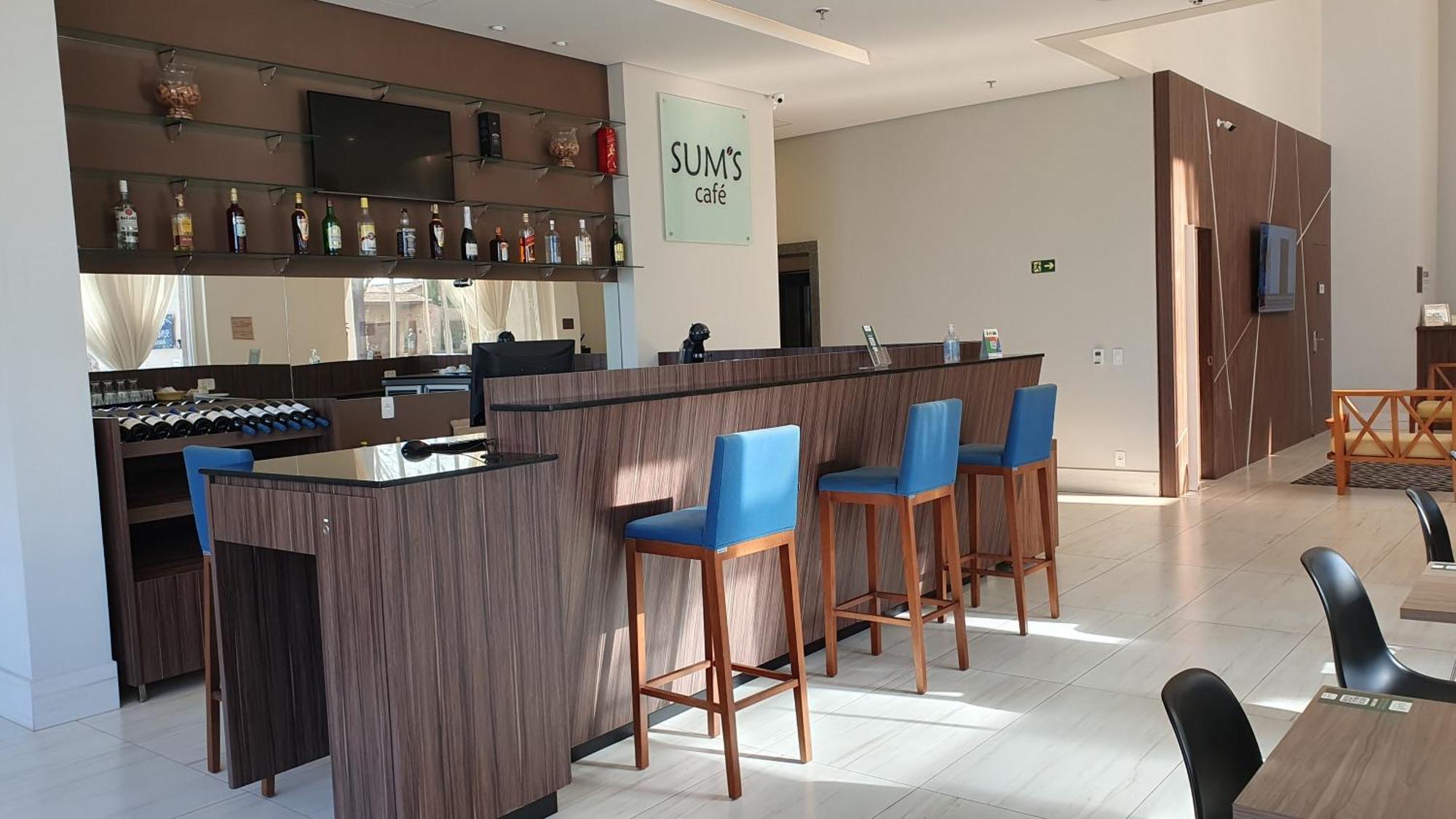 Summit Suites Hotel Pindamonhangaba Buitenkant foto