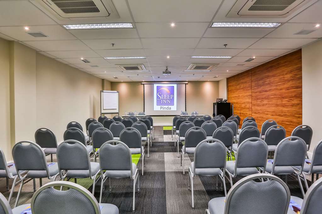 Summit Suites Hotel Pindamonhangaba Faciliteiten foto