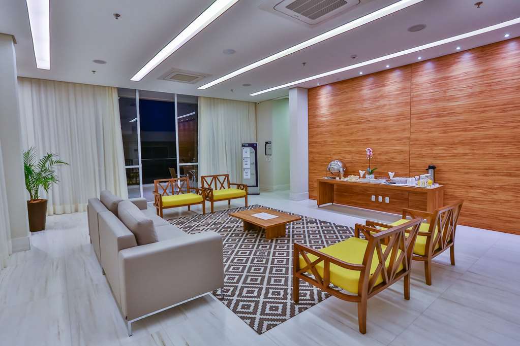 Summit Suites Hotel Pindamonhangaba Buitenkant foto
